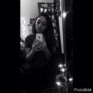 Meet your Posher, Mallory